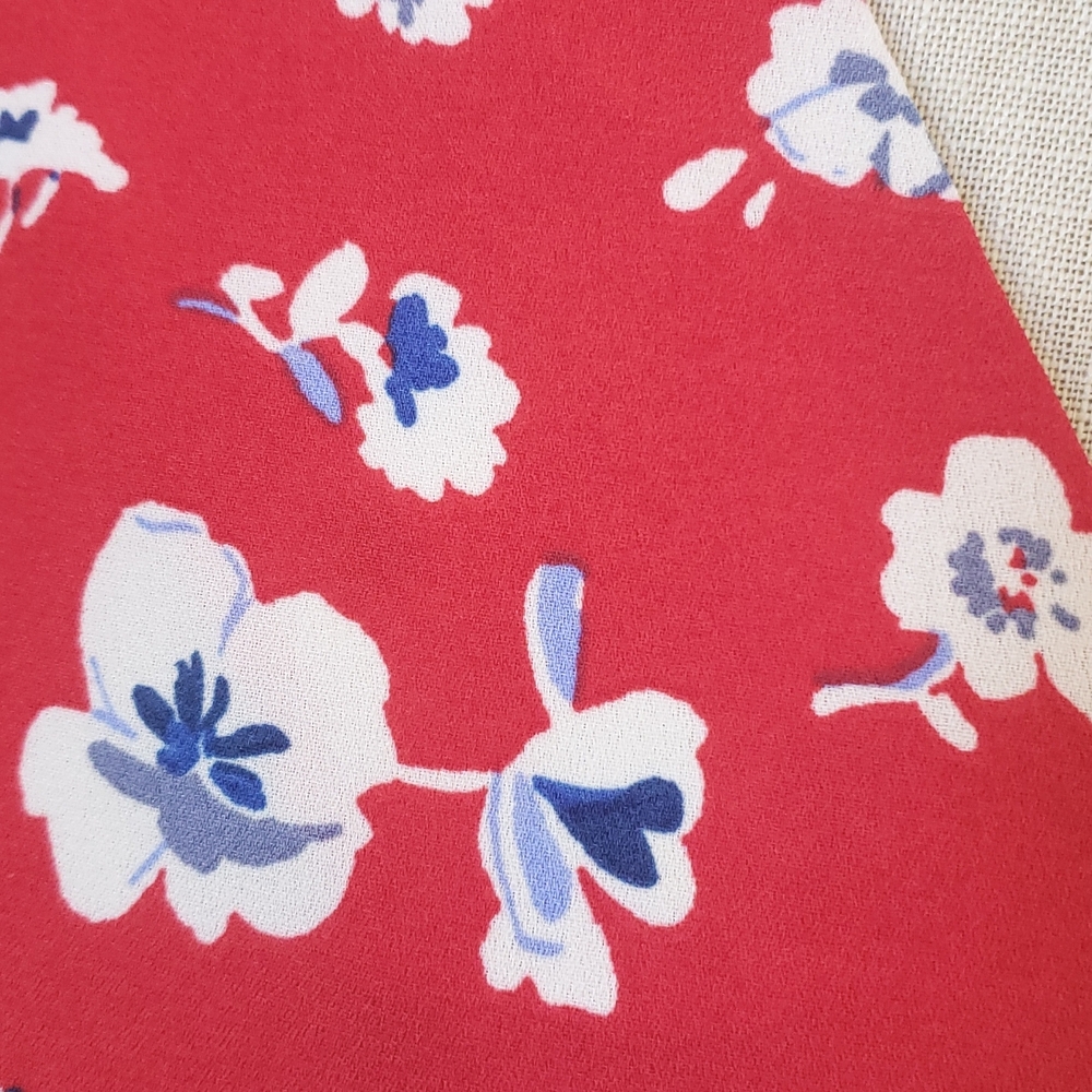 Pleione Anthropologie Floral V-Neck Blouse M Red Short Sleeve Cuffed Dolman Top - Picture 7 of 10